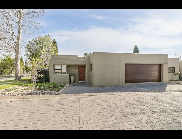 4 BEDROOM HOUSE FOR SALE IN CEDAR LAKES